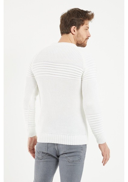 Erkek Beyaz Nevrüllü Bisiklet Yaka Triko Kazak modelleri