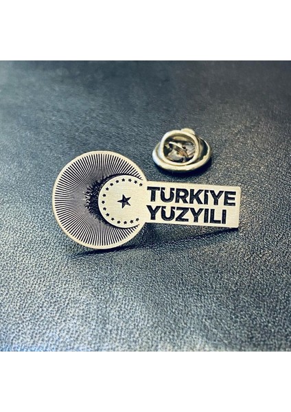 Türkiye Yüzyılı Gümüş Yaka Rozeti fırsatları