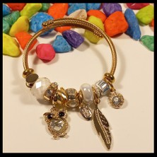 Family Takı PAN-025_ Beyaz Baykuş Temalı Charmlı Gold Renk Paslanmaz ve Kararmaz Çelik Bileklik