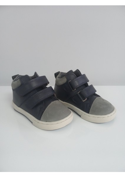 Elma Şekeri Erkek Çocuk Bot