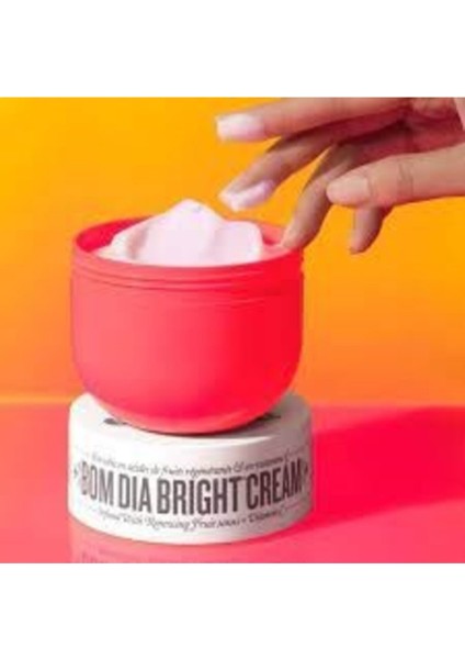 Sol De Janeıro Bom Dia Brighttm Besleyici Vücut Kremi 150 ml fiyatları