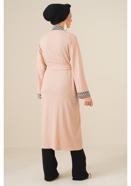 5865 Nakışlı Örme Uzun Kimono - Bisküvi