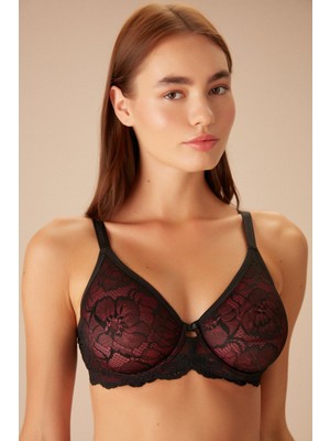 Suwen Barbara Toparlayıcı Sütyen 75E Renkli Kumaş İle Yüksek Destek Ve Konfor Sunar