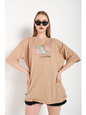 Trendseninle Kadın Önü Dinazor Baskılı Oversize T-Shirt