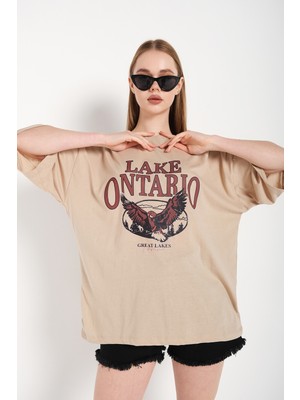 Trendseninle Kadın Lake Ontarıo Baskılı Oversize T-Shirt