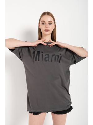 Trendseninle Kadın Oversize Miami Baskılı Tshirt