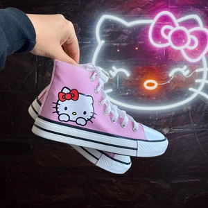Touz Moda  Hello Kitty Baskılı Pembe Kanvas Ayakkabı