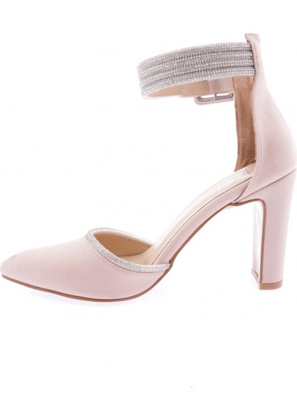 320-23Y Kadin Topuklu Ayakkabi modelleri