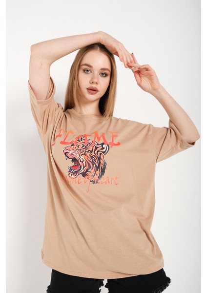 Kadın Flame Baskılı Oversize T-Shirt