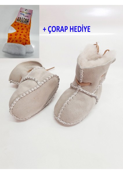 Bebek Bej Kuzu Derisi Bebek Botu + Çorap Hediyeli modelleri