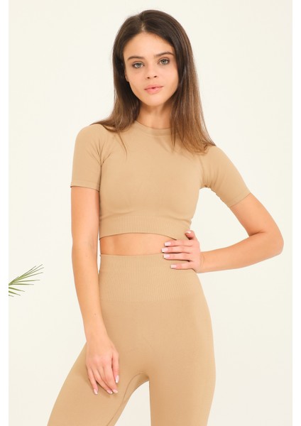 Janset Becca Kısa Kollu Crop modelleri