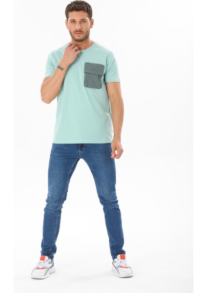 Erkek Garnili Cep Nakışlı Bisiklet Yaka T-Shirt