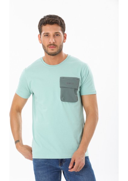 Erkek Garnili Cep Nakışlı Bisiklet Yaka T-Shirt fiyatları