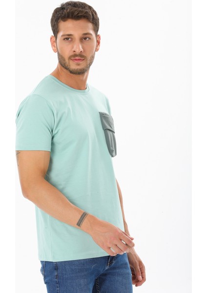 Erkek Garnili Cep Nakışlı Bisiklet Yaka T-Shirt indirimleri