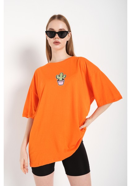 Kadın Cactus Logo Baskılı Oversize T-Shirt