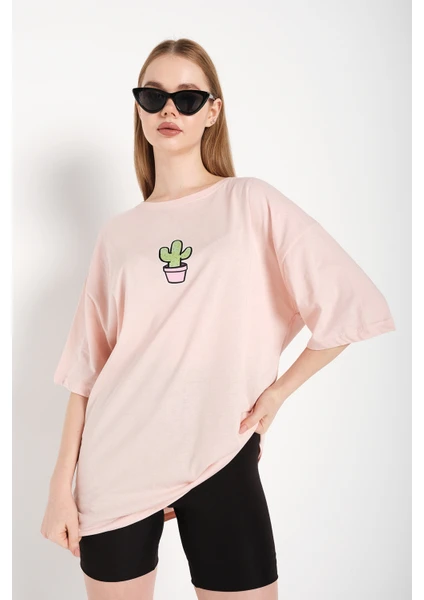 Kadın Cactus Logo Baskılı Oversize T-Shirt