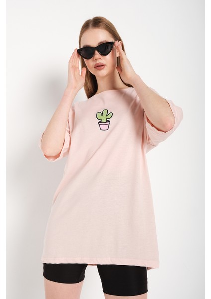 Kadın Cactus Logo Baskılı Oversize T-Shirt