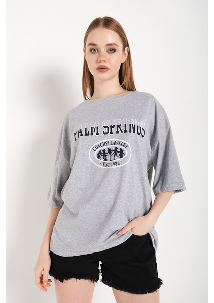 Kadın Palm Springs Baskılı Oversize T-Shirt