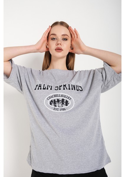 Kadın Palm Springs Baskılı Oversize T-Shirt