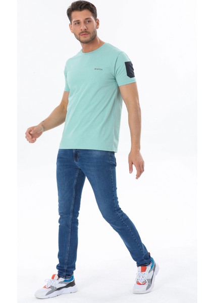 Erkek Garnili Cep Nakışlı Bisiklet Yaka T-Shirt fırsatları