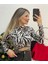 Zebra Desenli Taş ve Zincir Detaylı Crop Bluz 1