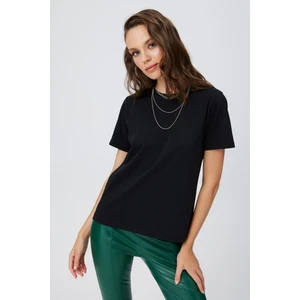 Nakışlı Kısa Kol Basıc T-Shırt