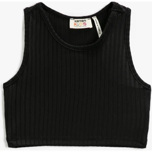 Basic Crop Üst Kolsuz Yuvarlak Yaka Dar Kalıp