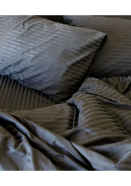 Lüx Otel Serisi Tek Kişilik Lastikli Çarşaflı Çizgili Pamuk Saten Nevresim Takımı