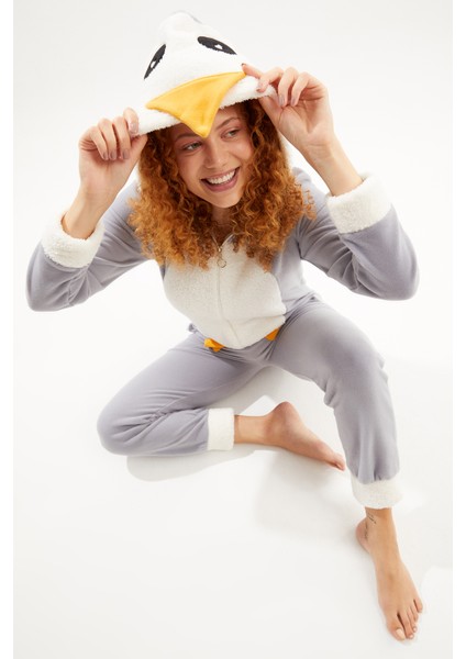 Kadın Gri Penguen Arka Fermuarlı Polar Tulum Pijama fırsatları