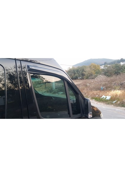 Mercedes Sprinter 2006 ve Üzeri Cam Rüzgarlığı