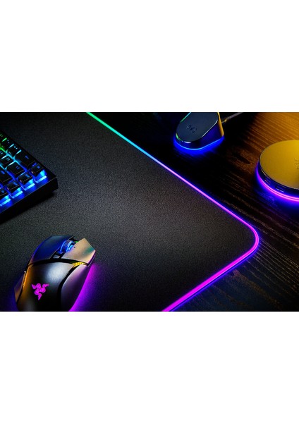 Strıder Chroma RGB Mousepad - RZ02-04490100-R3M1