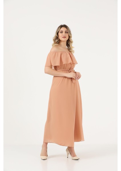 Şifon Yakası ve Beli Lastikli Volanlı Kloş Uzun Elbise modelleri
