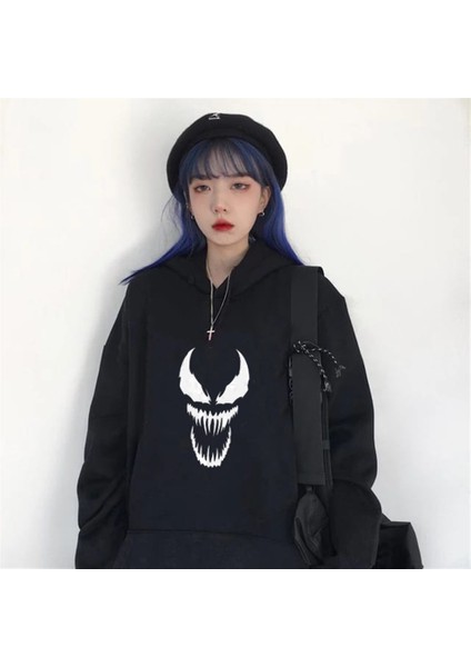Touz Gothic Punisher Siyah Kapüşonlu Sweatshirt