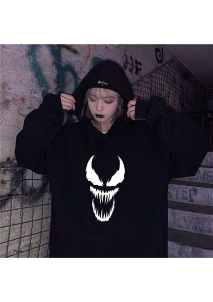 Touz Gothic Punisher Siyah Kapüşonlu Sweatshirt fiyatları