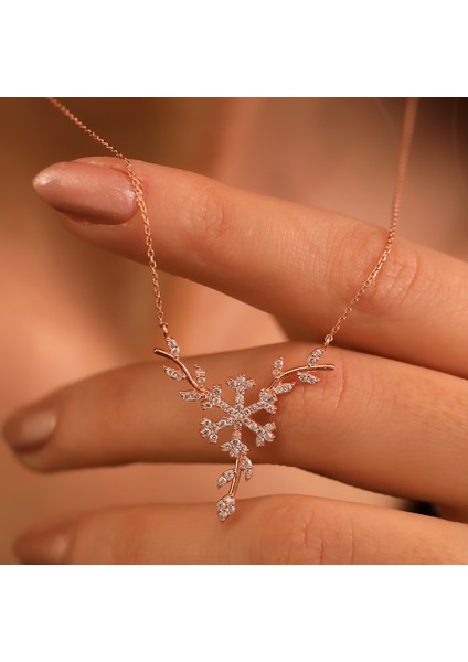 925 Ayar Gümüş Daldaki Kar Tanesi Kolye