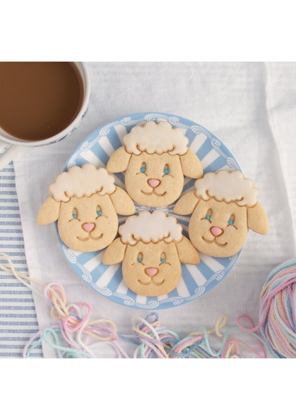 Sevimli Koyun Kurabiye Kalıbı ve Şeker Hamuru Kalıbı 8cm