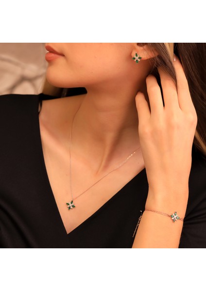 925 Ayar Gümüş Yeşil Taşlı Kamelya Çiçeği Set
