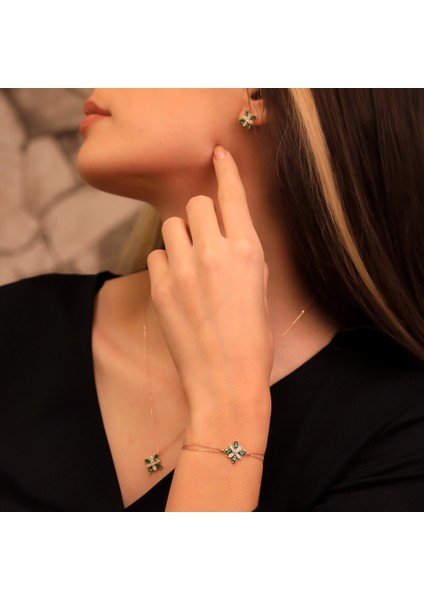 925 Ayar Gümüş Yeşil Taşlı Kamelya Çiçeği Set fiyatları