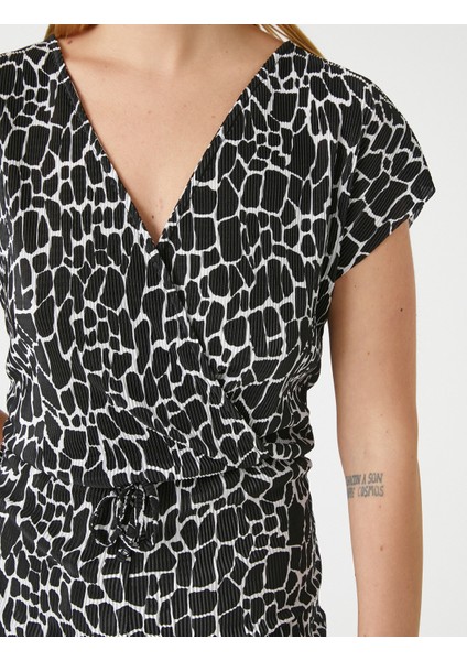 Piliseli Şortlu Tulum Anvelop V Yaka Kısa Kollu indirimleri