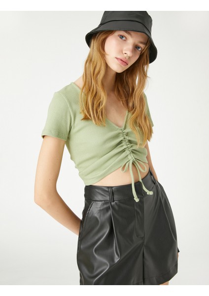 Crop Tişört V Yaka Kısa Kollu Drapeli