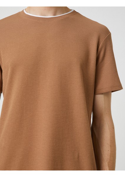 Basic Tişört Bisiklet Yaka Kısa Kollu indirimleri