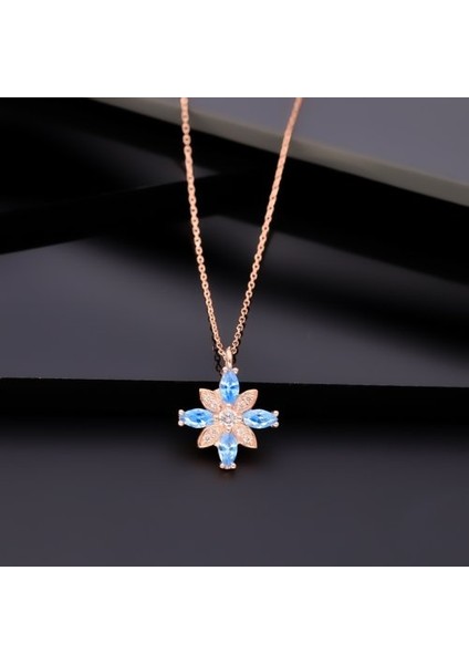 925 Ayar Gümüş Aquamarine Taşlı Kamelya Çiçeği Kolye fırsatları