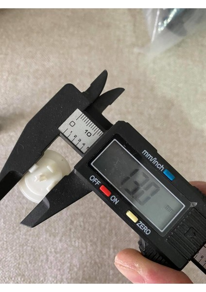 Ok Işaretli Buton Başlığı 24,5mm 210 Adet - Vinç Kumandası Vb Buton Başlığı