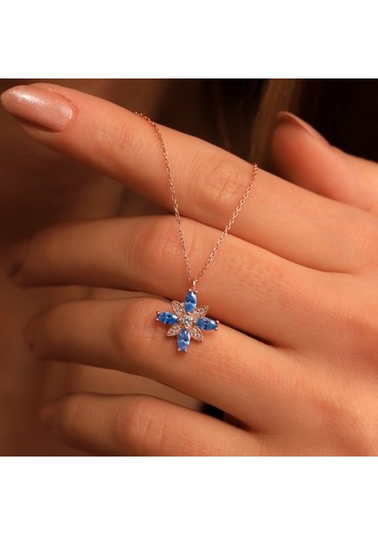 925 Ayar Gümüş Aquamarine Taşlı Kamelya Çiçeği Kolye