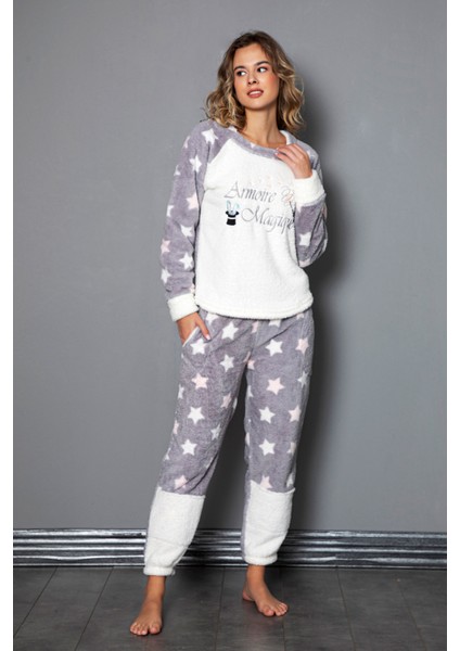 Desenli Tam Peluş Kışlık Yılbaşı Kadın Pijama Takımı