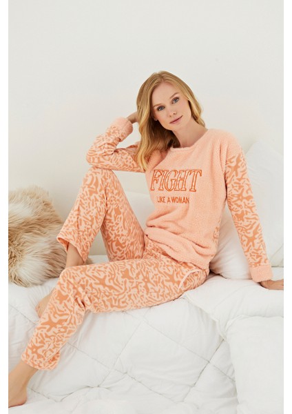 Kışlık Kadın Polar Pijama Takımı - Yılbaşı Pijaması