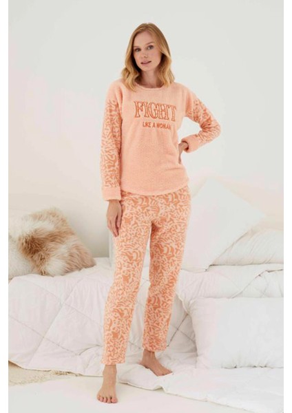 Kışlık Kadın Polar Pijama Takımı - Yılbaşı Pijaması modelleri