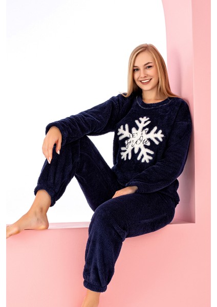 Desenli Tam Peluş Kışlık Yılbaşı Kadın Pijama Takımı fiyatları