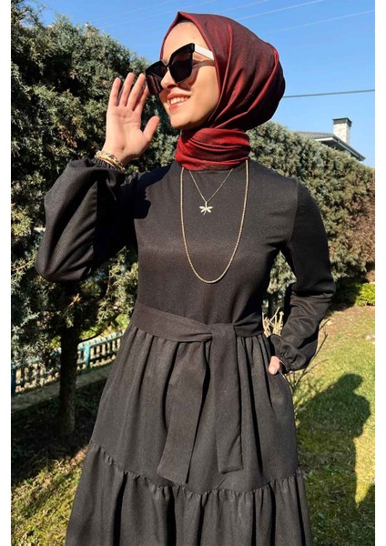 Rabia Şamlı Siyah Gabardin Elbise