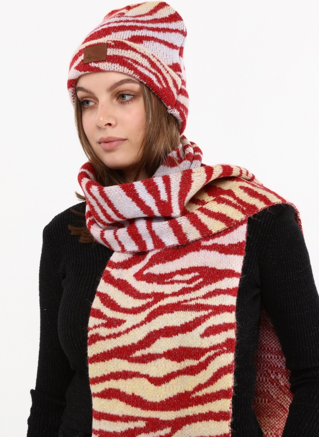 Marilavande Kırmızı Sim Geçişli Zebra Desen Atkı & Bere Takımı görsel 3